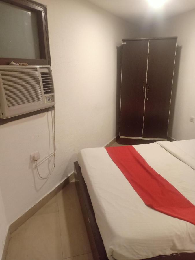 Hotel Aerotech Near Igi Airport Yeni Delhi Dış mekan fotoğraf