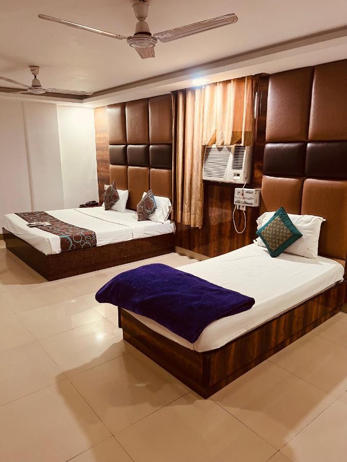 Hotel Aerotech Near Igi Airport Yeni Delhi Dış mekan fotoğraf
