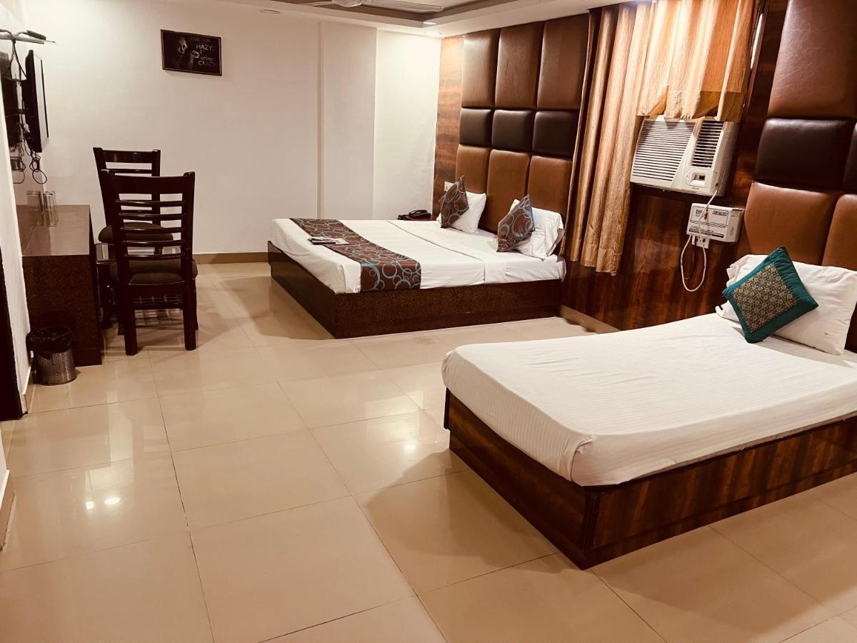 Hotel Aerotech Near Igi Airport Yeni Delhi Dış mekan fotoğraf